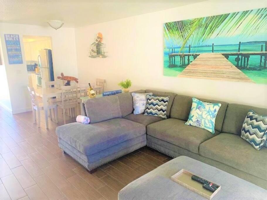Beautiful Bright & Sparkling 2Bed 1Bath Beach Retreat - Unit 212 Коко-Біч Екстер'єр фото